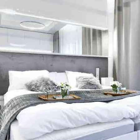 Apartament Targi Poznan Parking Gratis Exterior photo